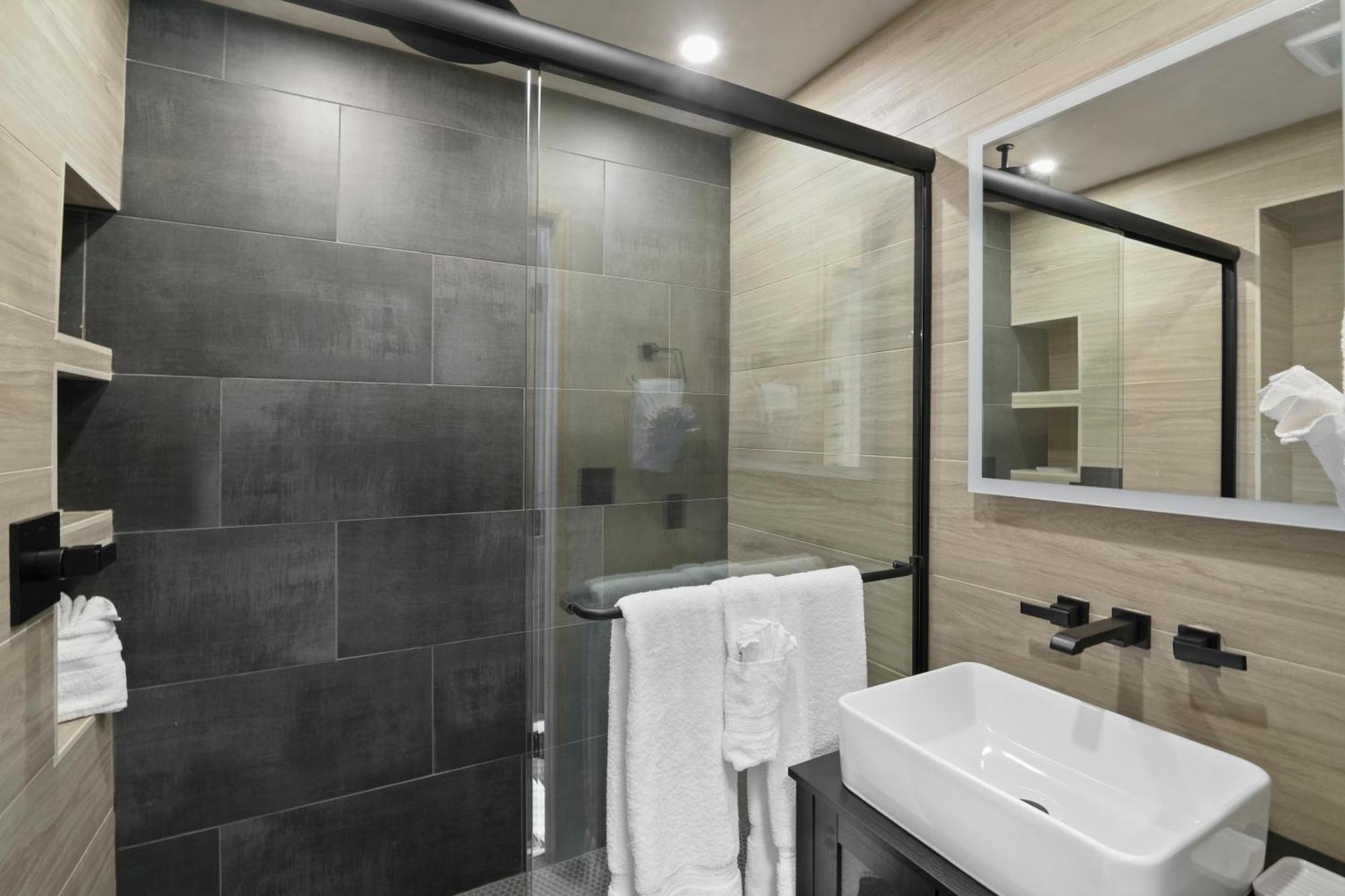 Bunkies- The Hold Villa Ottawa Dış mekan fotoğraf