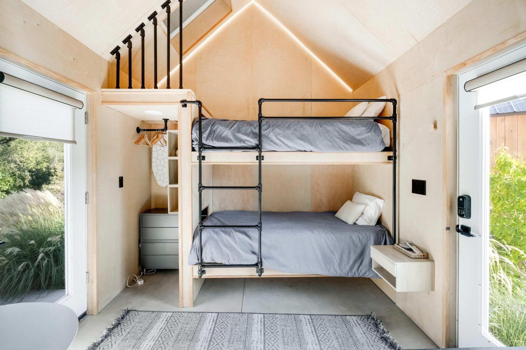 Bunkies- The Hold Villa Ottawa Dış mekan fotoğraf